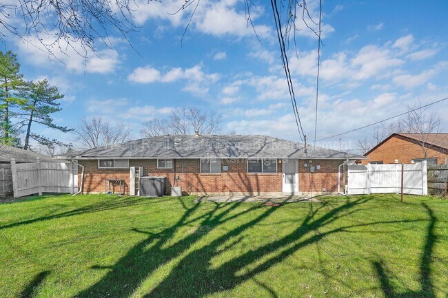 Building Photo - 1386 Rosehill Rd