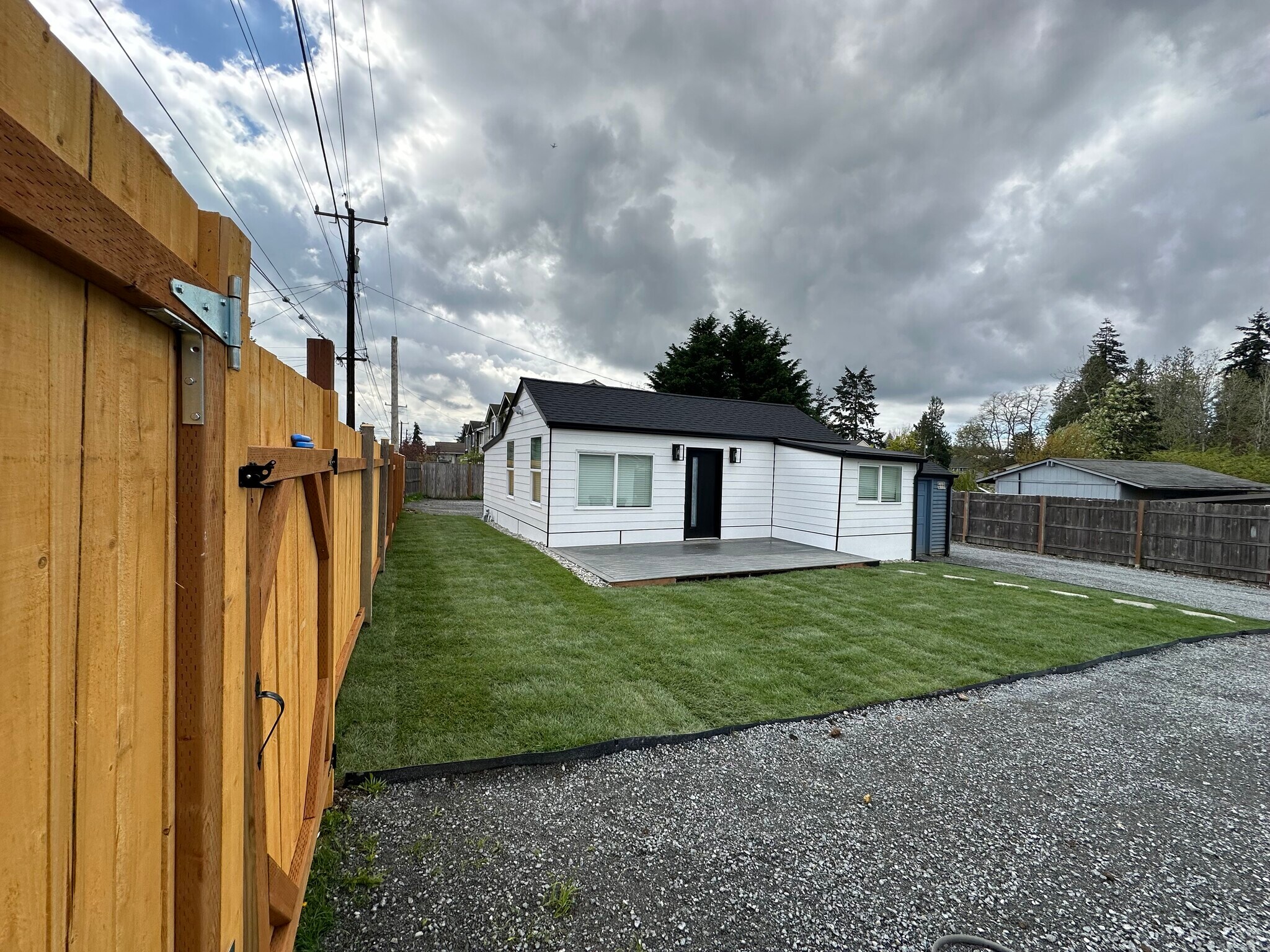 Building Photo - 1747 NE 147th St