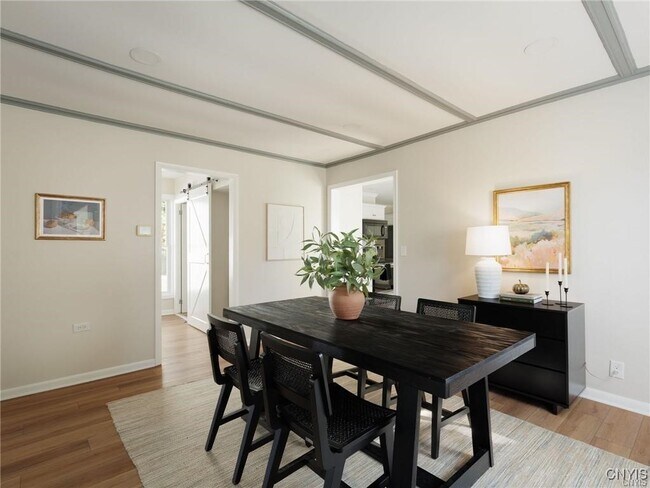 Building Photo - 435 S Hamilton St