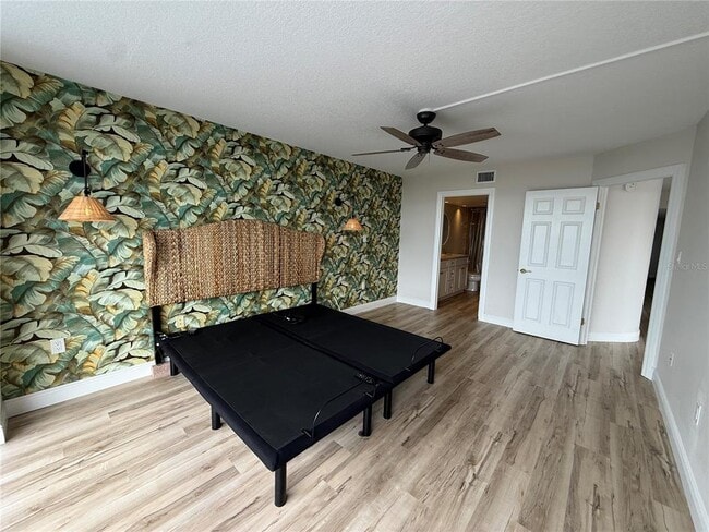 Building Photo - 4823 Ebbtide Ln