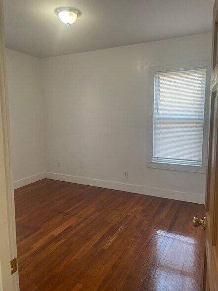 2nd Bedroom - 150 Glenway St