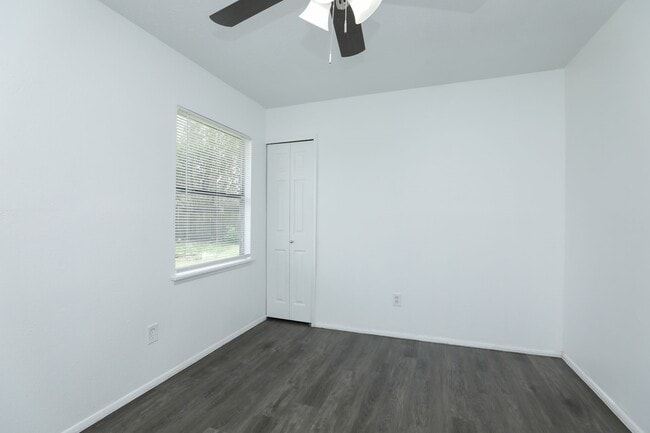 Building Photo - 17518 Bullis Gap Dr