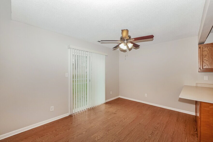 Building Photo - 5106 Sandy Forge Dr