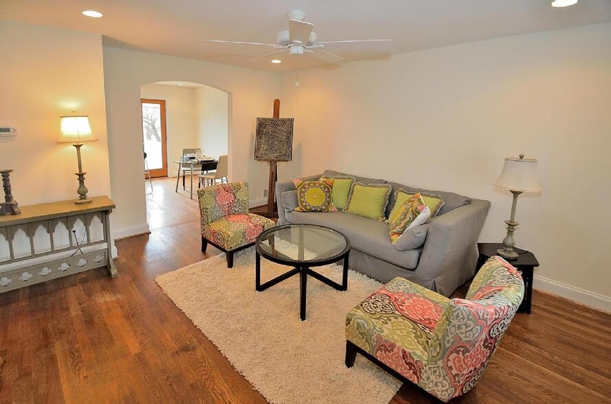 Building Photo - 209 Wesmond Dr