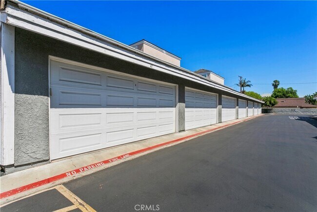Building Photo - 10371 Garden Grove Blvd