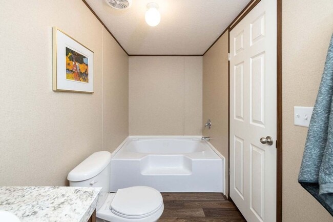 Building Photo - My- 88