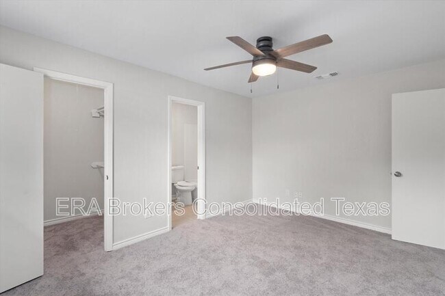 Building Photo - 2532 Chaparral Trail