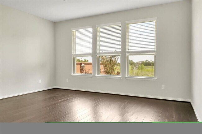 Building Photo - 128 Cipressi Cove