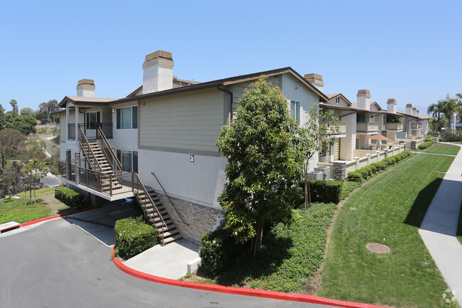 Building Photo - The Vista at Laguna