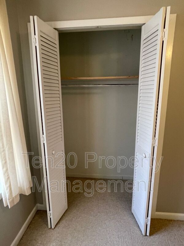 Building Photo - 4204 Wilbur Dr