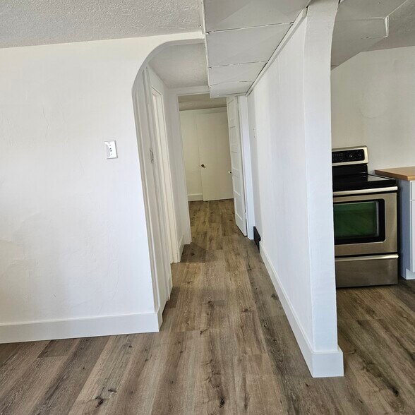 view down hallway - 120 W 700 S