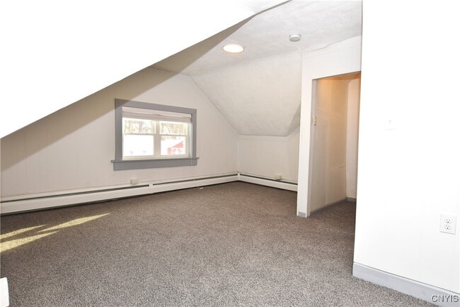 Building Photo - 137 Genesee St