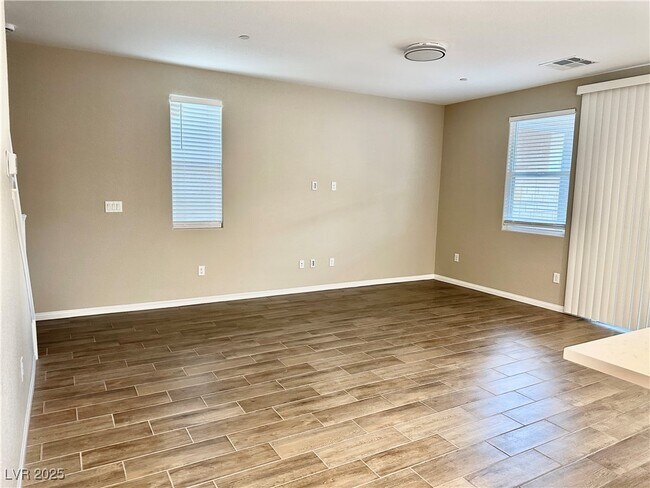 Building Photo - 6551 Dove Pt Pl