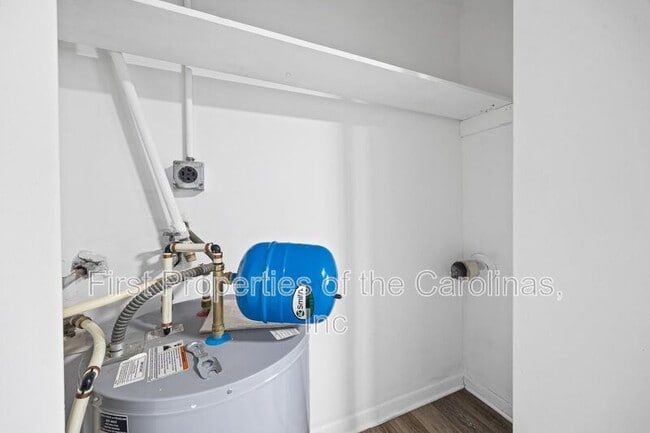 Building Photo - 9119 Spyglass Pl