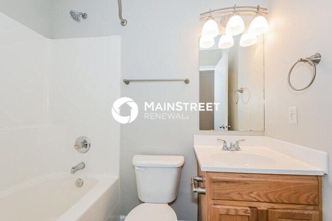 Building Photo - 3 Bedroom Pet-Friendly Home in Graham, WA with Main Street Renewal
