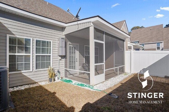 Building Photo - 362 Dante Cir