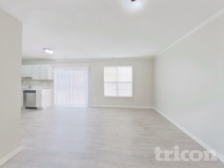 Building Photo - 5805 Carolina Manor Ct