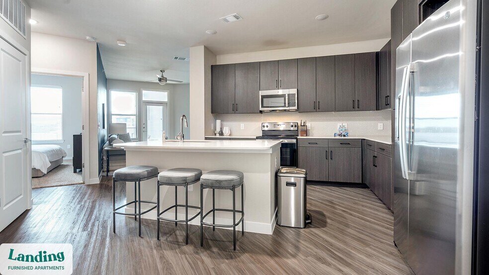 Building Photo - 14015 Univ Pass