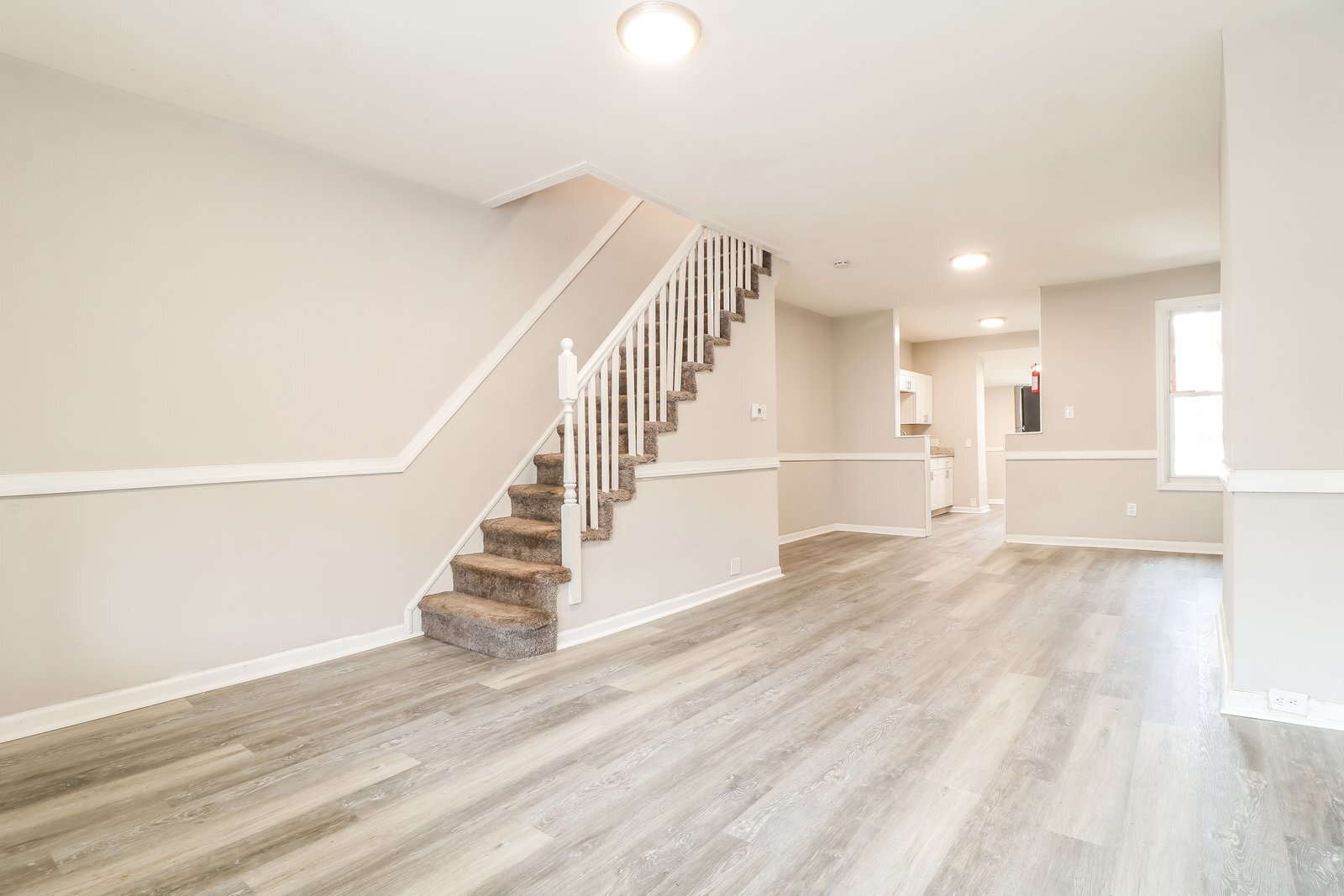 Building Photo - 6139 Algard St