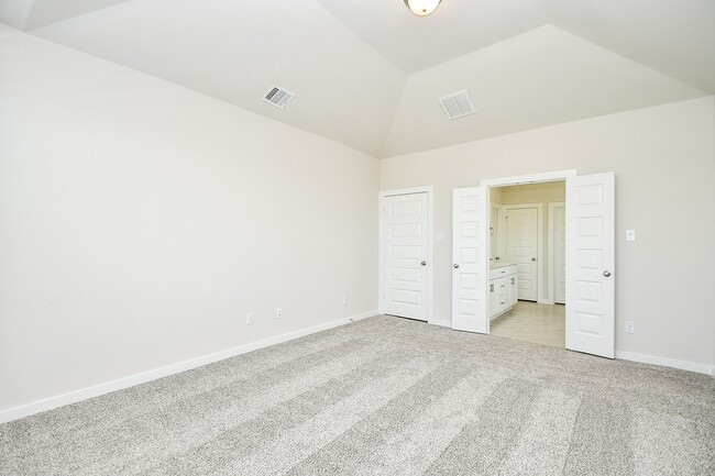 Building Photo - 5838 Wayne Wy