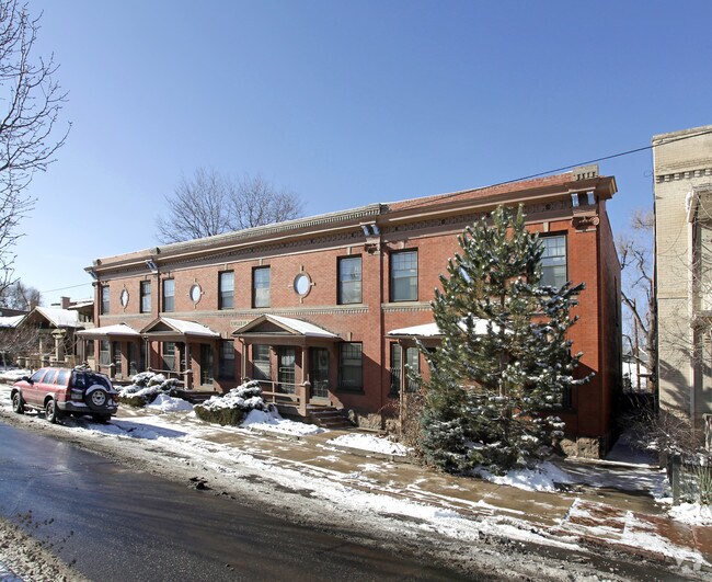Building Photo - Logan Place