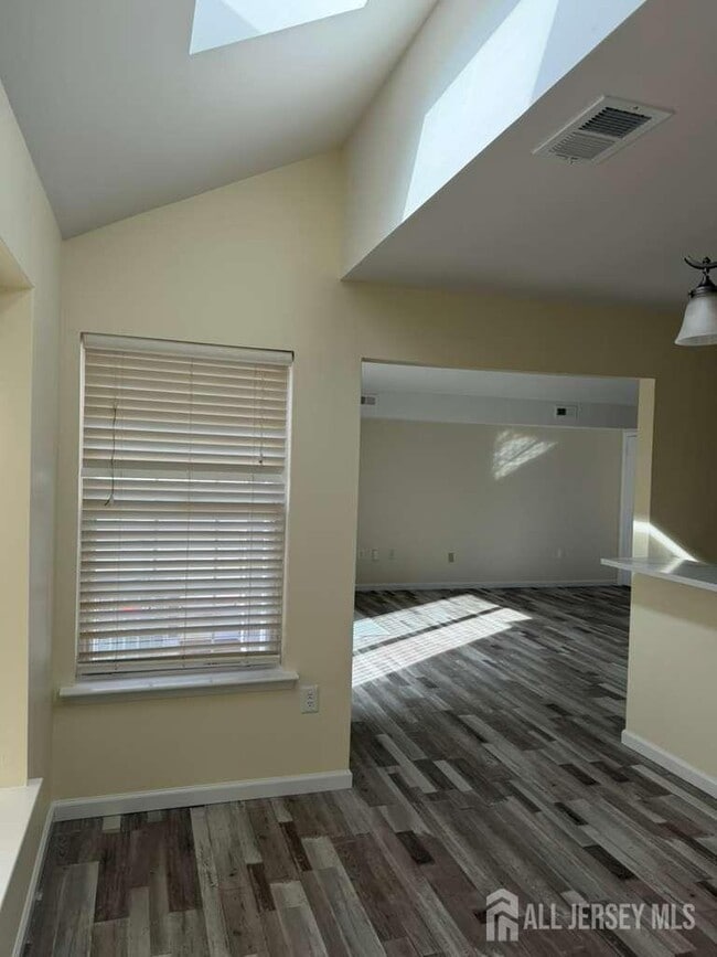 Building Photo - 126 Winchester Way