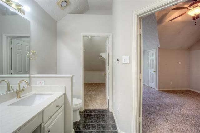 Building Photo - 14584 Whitman Ct