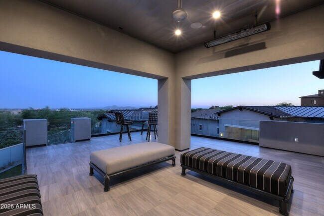 Building Photo - 9979 E Toms Thumb