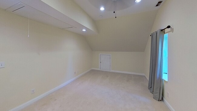 Building Photo - 2865 Gray Moss Dr