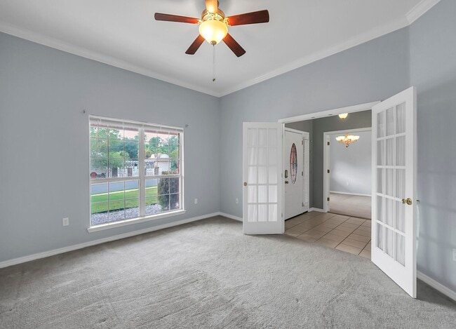 Building Photo - 5897 Saratoga Dr