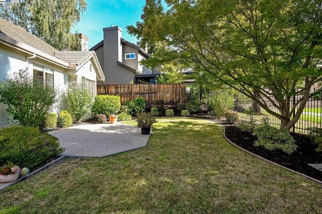 Building Photo - 3515 Deer Crest Dr