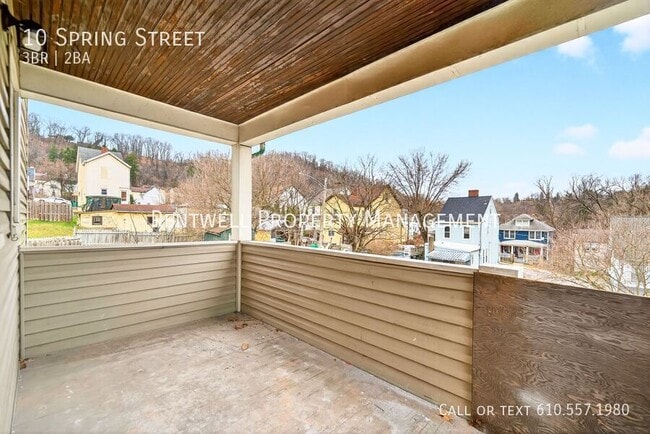 Building Photo - 10 S Spring St