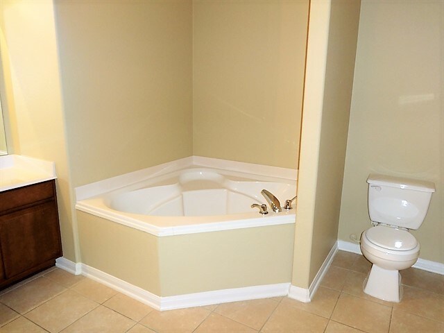 Building Photo - 317 Misty Mountain Dr