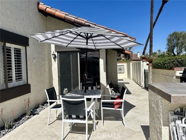 Building Photo - 22 Cll Escala