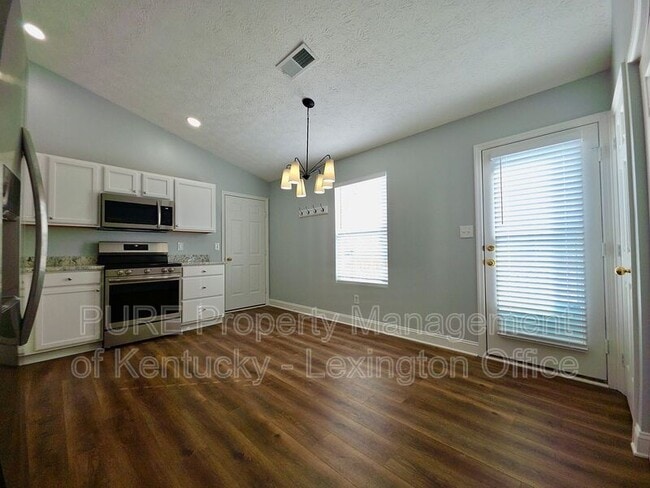 Building Photo - 2800 Ashby Glen Pl