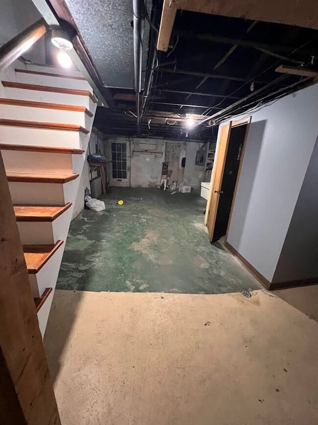 Building Photo - 4 Bedroom House near Albright College