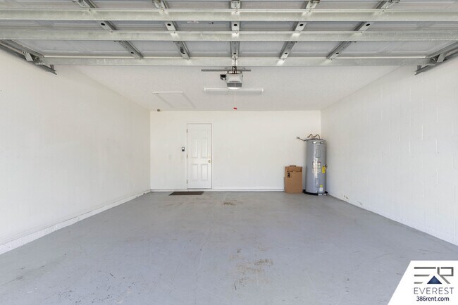 Building Photo - 47 Seamanship Trail