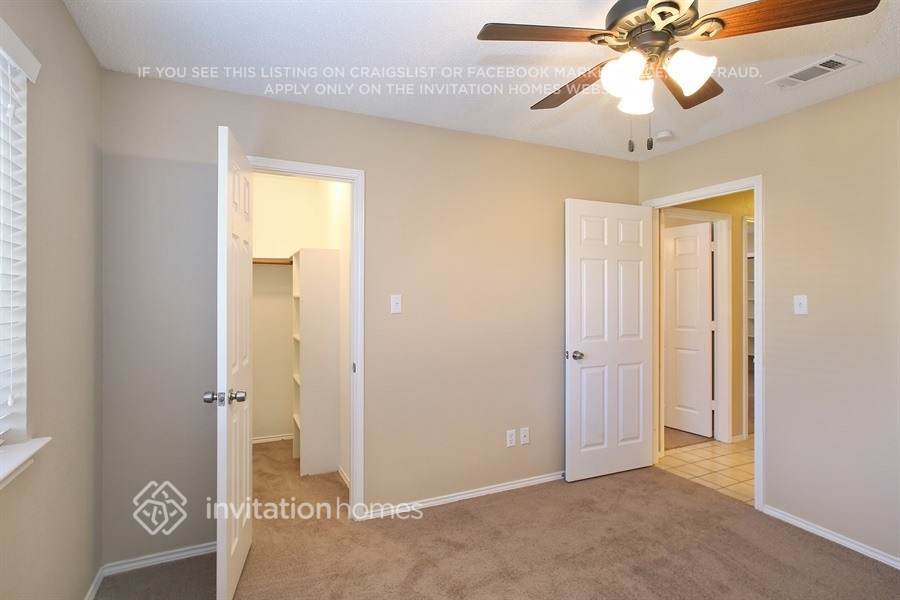 Building Photo - 1427 New Haven Dr