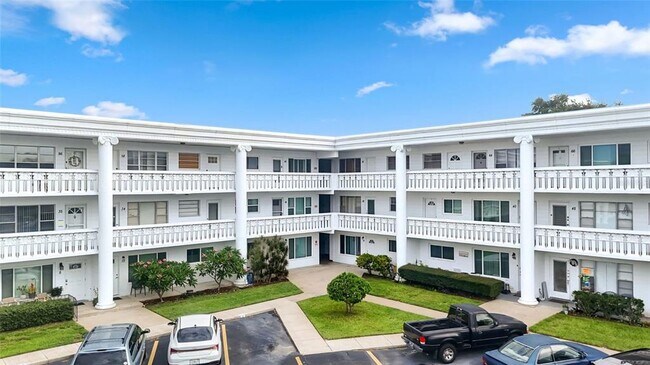 Building Photo - 2454 Australia Way E