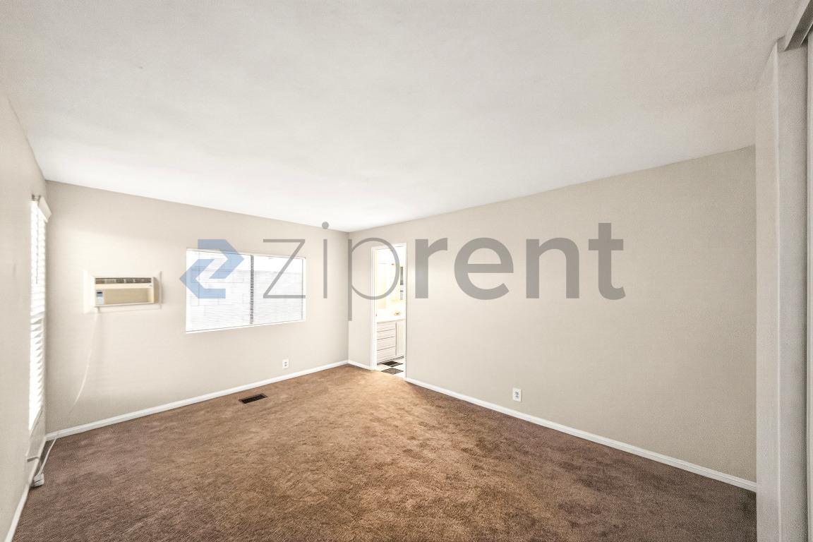 Building Photo - 1858 Park Cir Dr