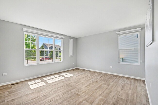 Building Photo - 1329 Prairie Creek Trail