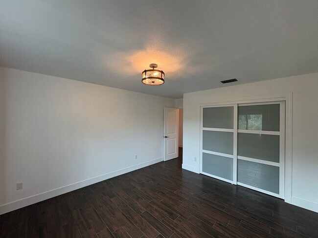 Building Photo - Spacious Vista Home with Large Lot, Designer Finishes & Guest Suite