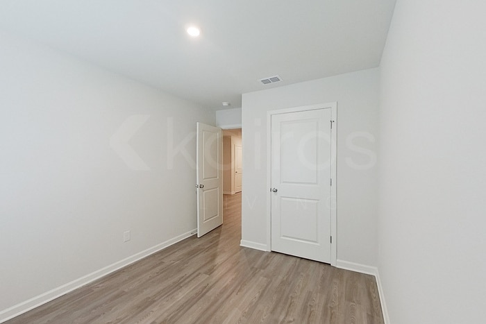 Building Photo - 345 Ironwood Ct