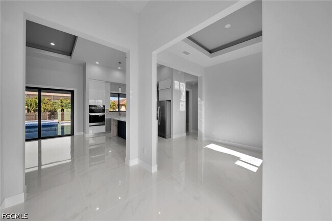 Building Photo - 436 NW 38th Ave