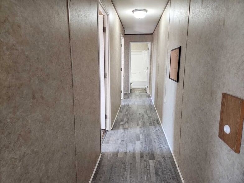 Building Photo - 3805 7th St NE