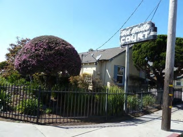 Primary Photo - Del Monte Court