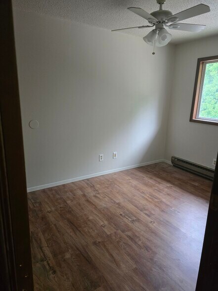 Building Photo - 3229 Sycamore Ter