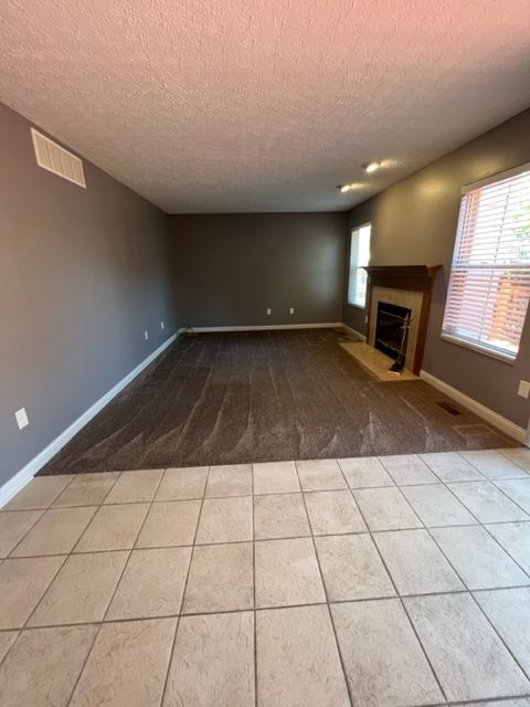 Building Photo - 2800 Pheasant Field Dr