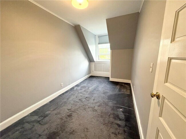 Building Photo - 438 Wolcott Ave