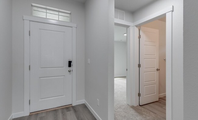 Building Photo - $500.00 MOVE IN CREDIT! Stunning Modern Home in Desirable Star, Idaho